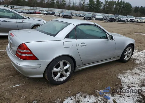 2001 Mercedes-Benz Slk 320 from USA, damaged, VIN WDBKK65F41F202940